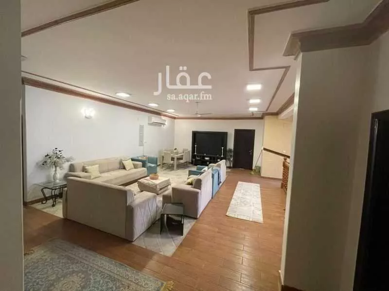 5 bedroom villa in Al Rabwa, Riyadh 9