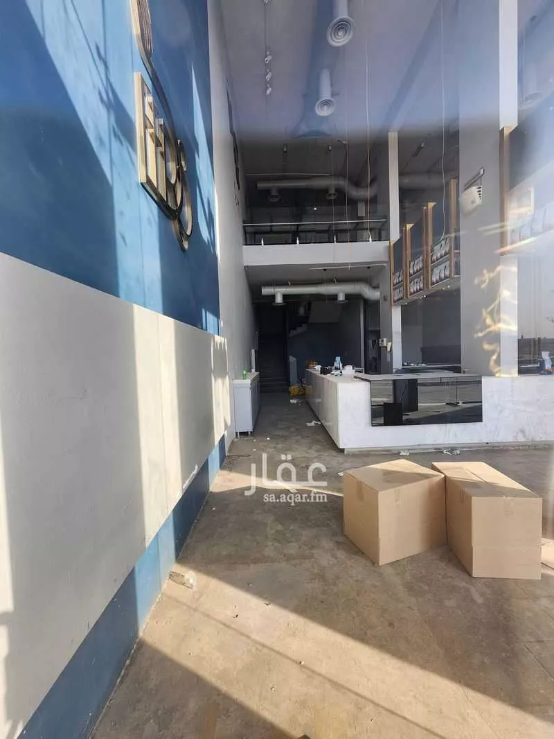 shop in As Suwaidi Al Gharabi, Riyadh 9