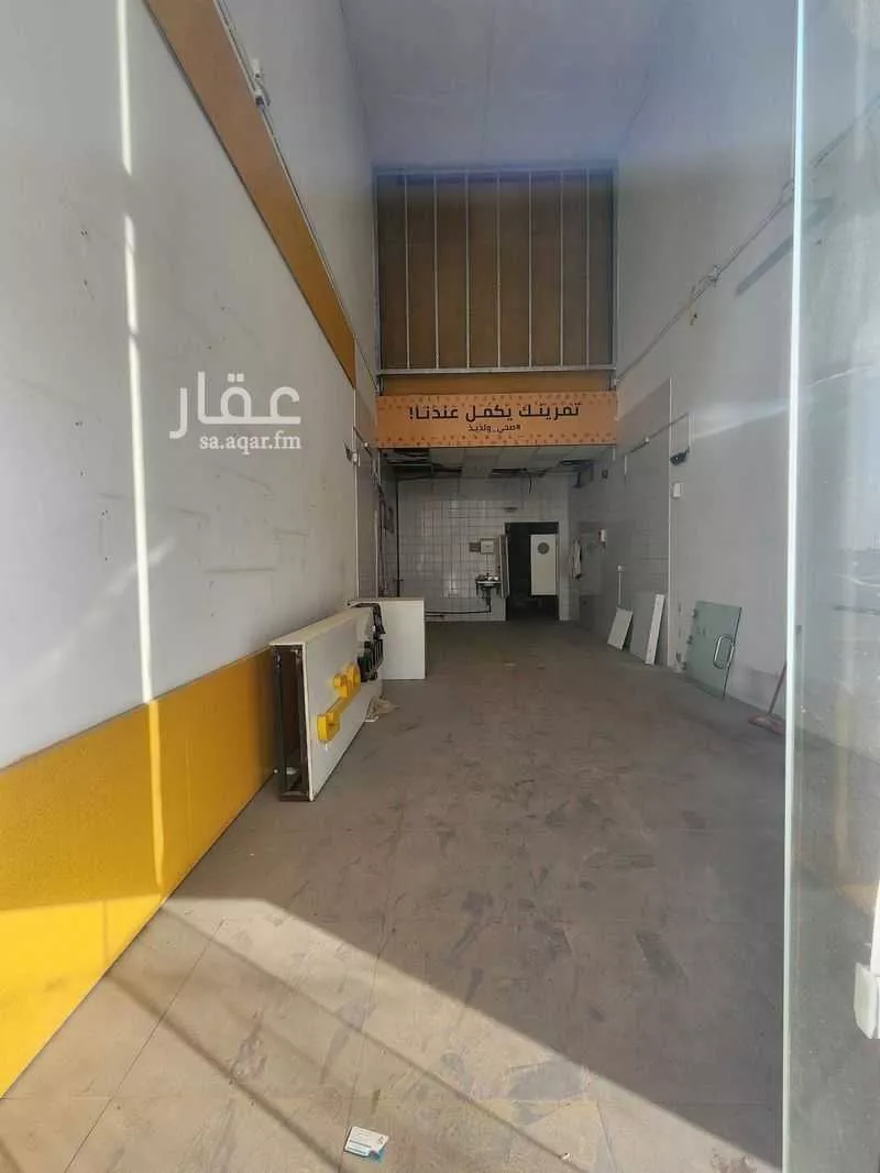 shop in As Suwaidi Al Gharabi, Riyadh 5
