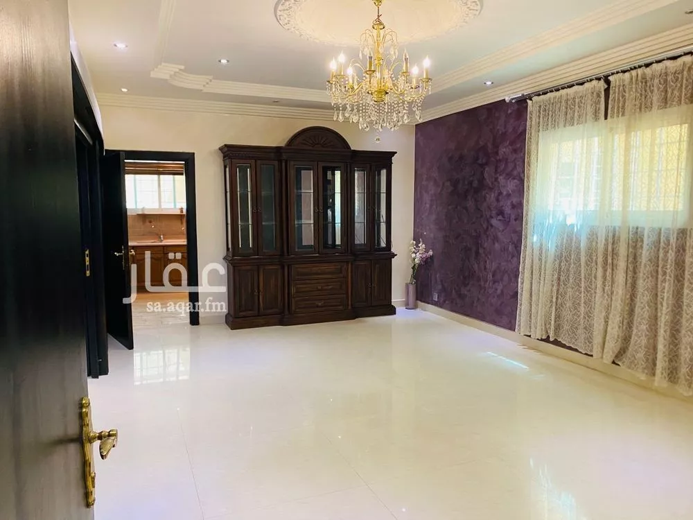 5 bedroom villa in King Faisal, Riyadh 13