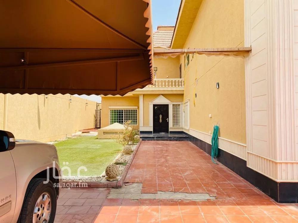 5 bedroom villa in King Faisal, Riyadh 4