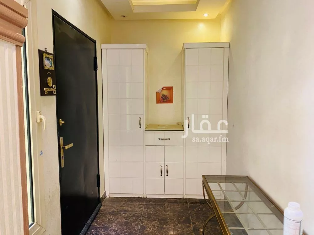 5 bedroom villa in King Faisal, Riyadh 27