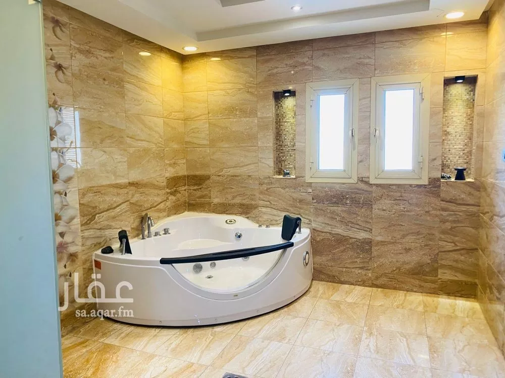 5 bedroom villa in King Faisal, Riyadh 26