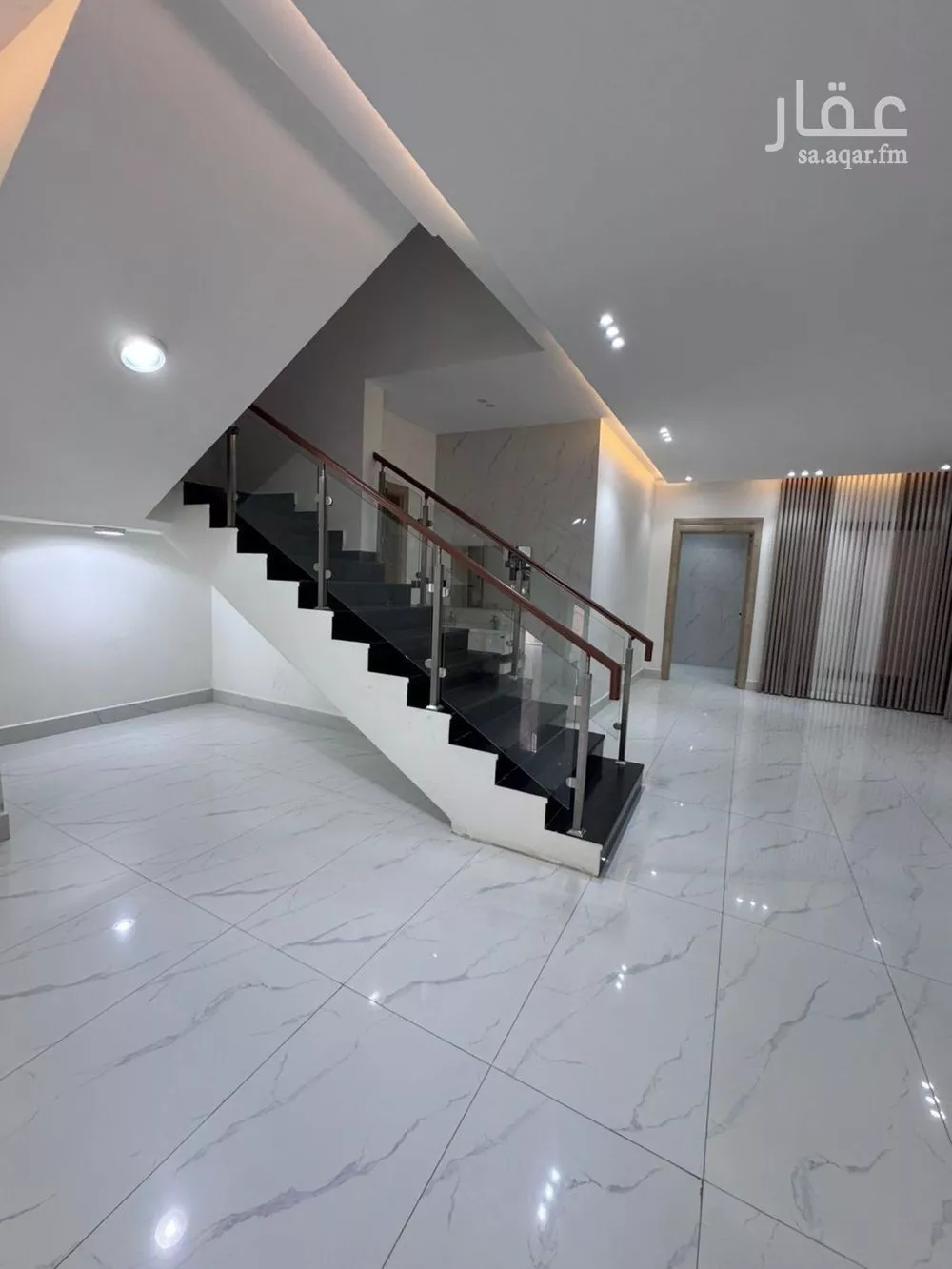 5 bedroom villa in Al Uraija Al Gharbi, Riyadh