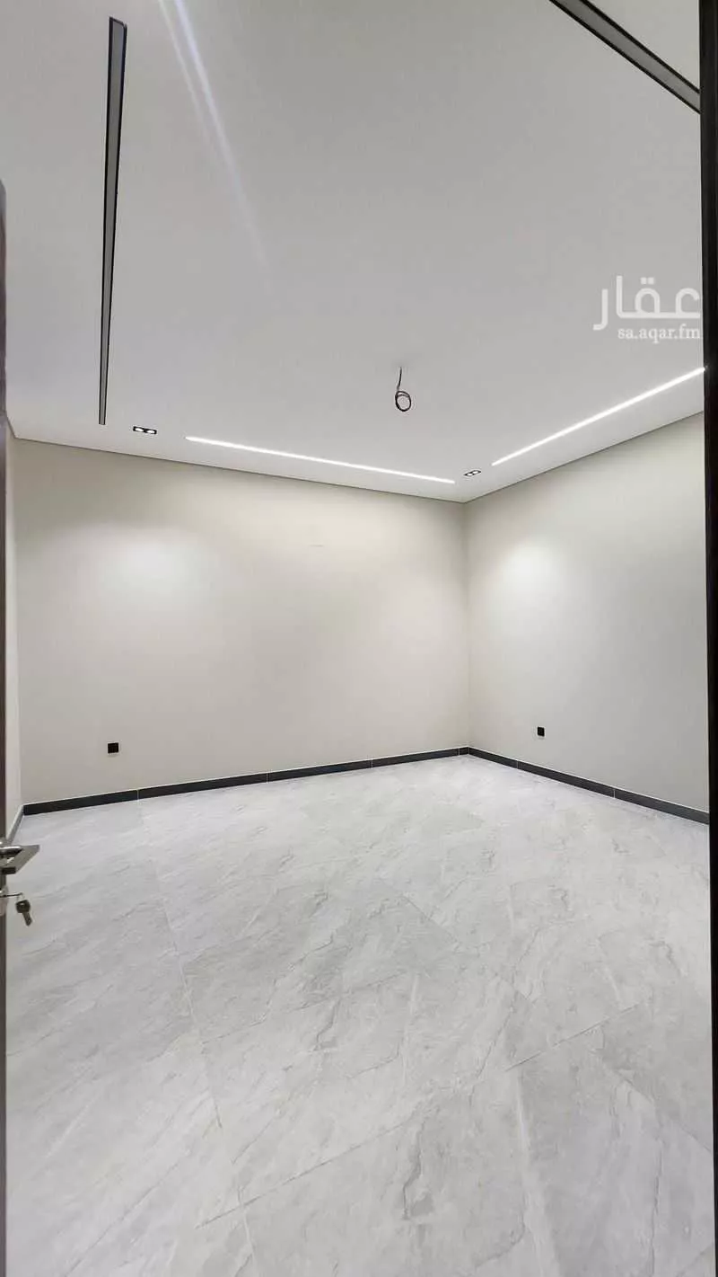 3 bedroom villa in Al Sawari, Jeddah 6