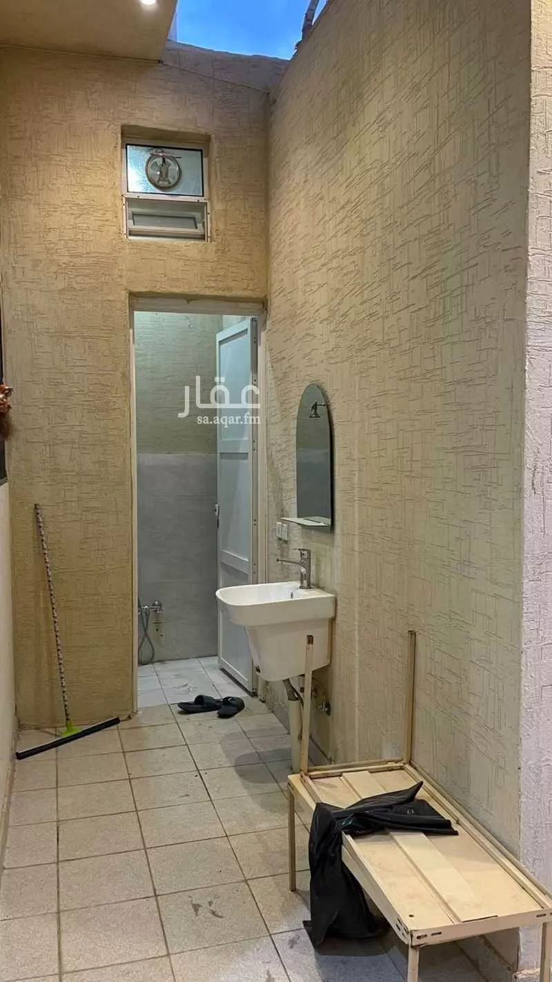 5 bedroom villa in Namar, Riyadh 6