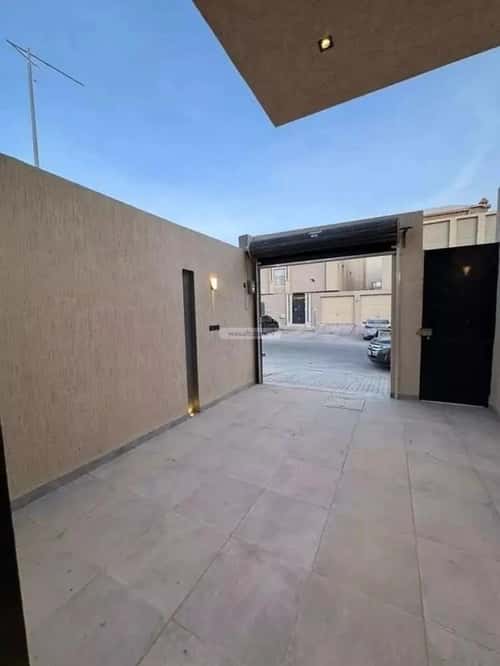 دور 4 غرف في العارض 15