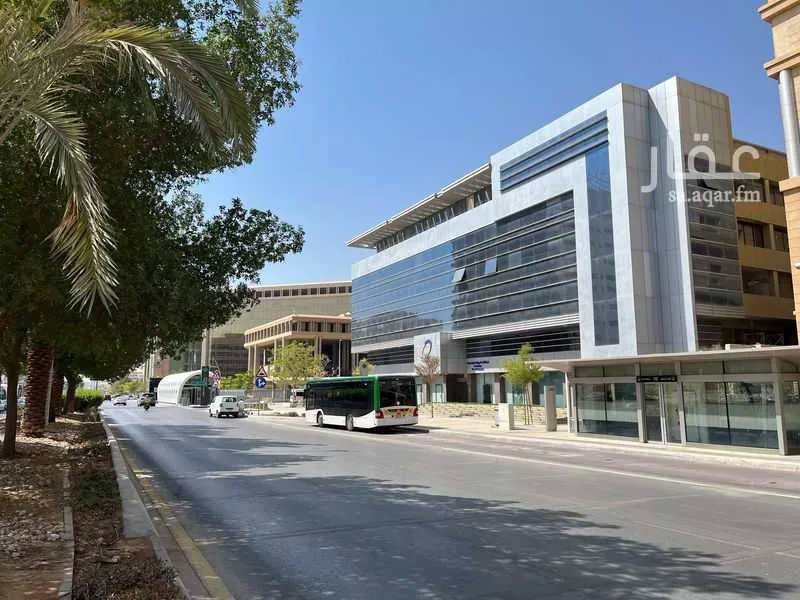 5 bedroom office in Al Wizarat, Riyadh 3