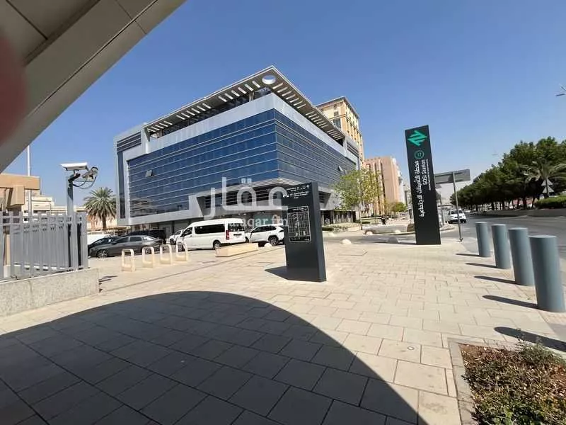 5 bedroom office in Al Wizarat, Riyadh 5
