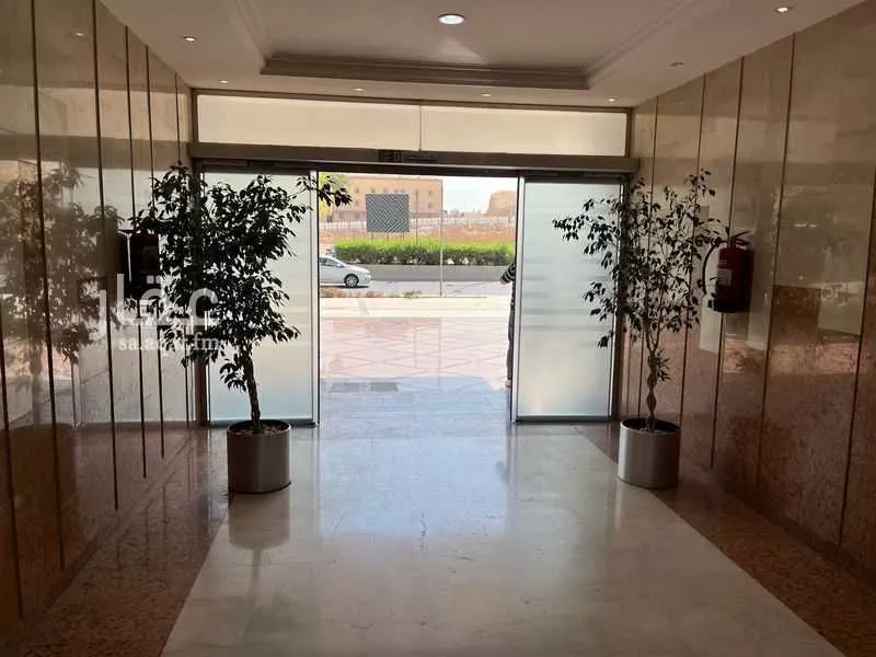 5 bedroom office in Al Wizarat, Riyadh 4