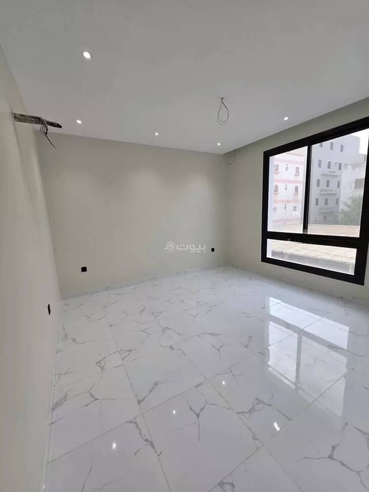 5 bedroom villa in Al Sahafah, Riyadh 3