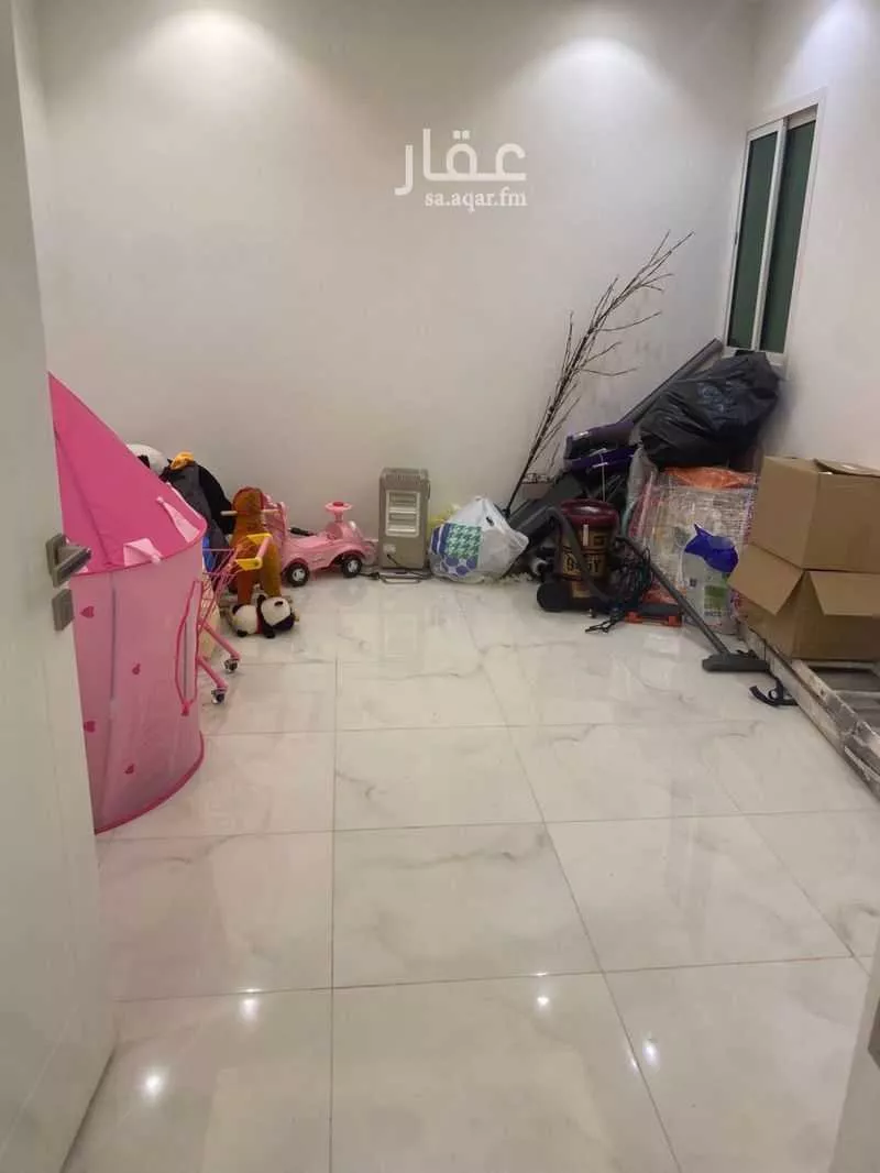 4 bedroom apartment in Tuwaiq, Riyadh 15