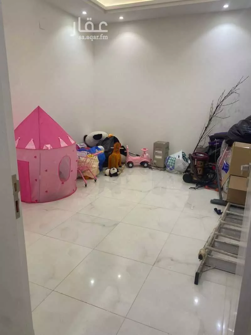 4 bedroom apartment in Tuwaiq, Riyadh 11