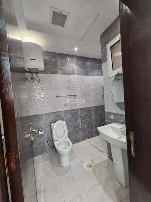 4 bedroom floor in Al Hamra 8