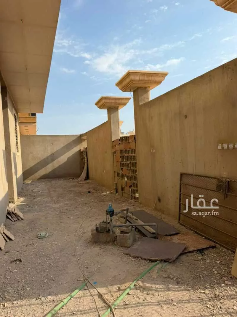 5 bedroom villa in Al Quraynah, Jeddah 3