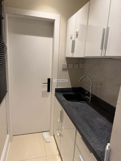 شقة 1 غرف في العقيق 4