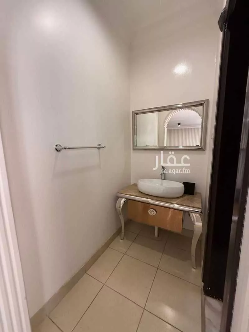 3 bedroom villa in Al Rabwa, Riyadh 6