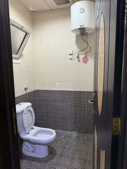 شقة 4 غرف في النزهة 1