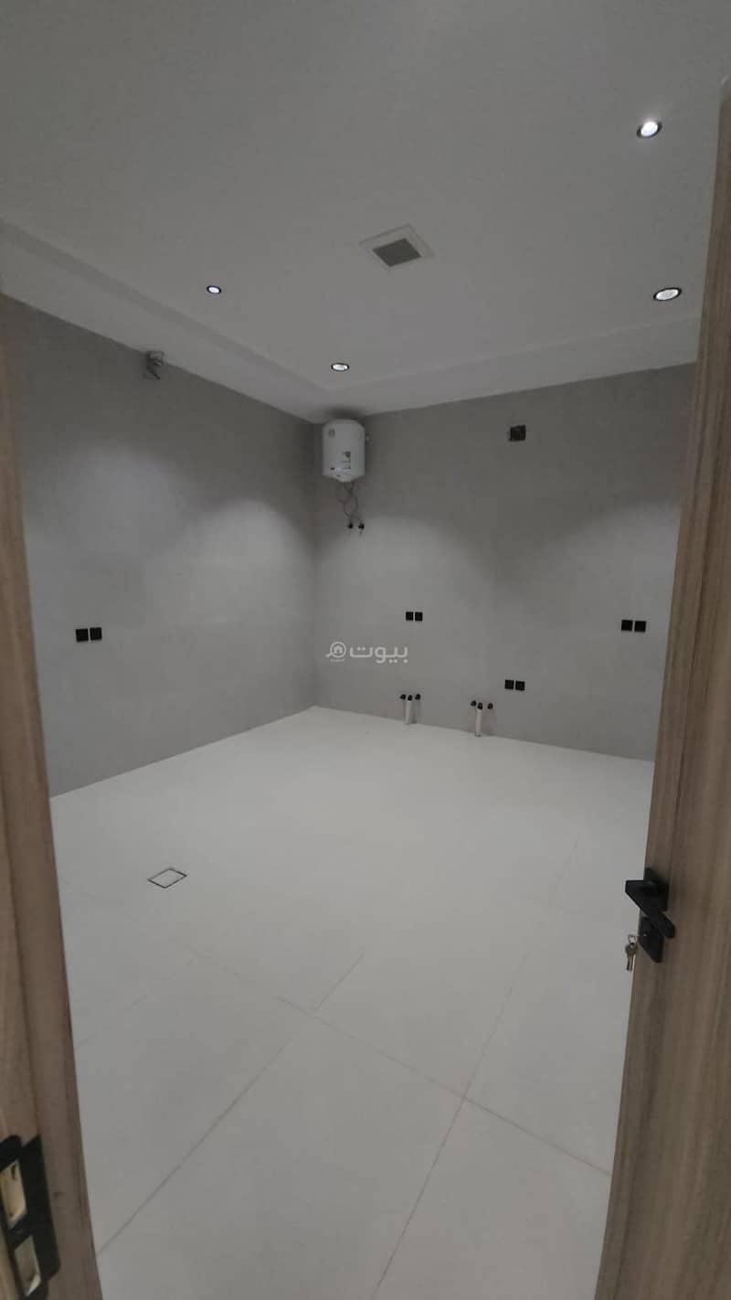 5 bedroom villa in Al Bayan, Riyadh 11