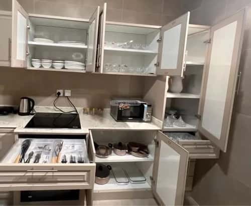 شقة 2 غرف في الملقا 1