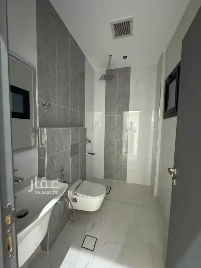 5 bedroom apartment in Al Narjis, Riyadh 10