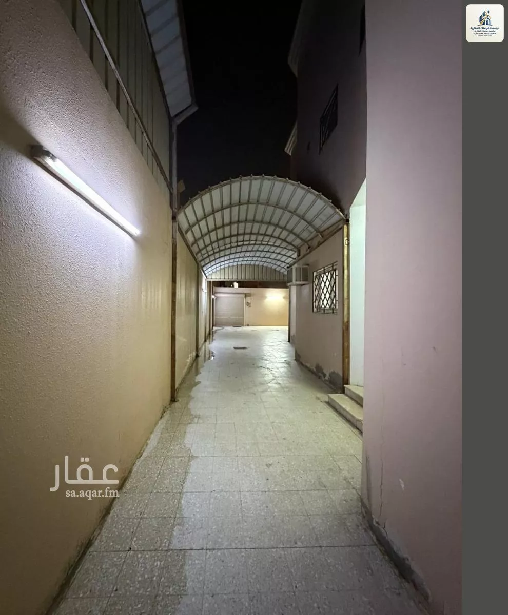 3 bedroom villa in Al Yarmouk, Riyadh 8
