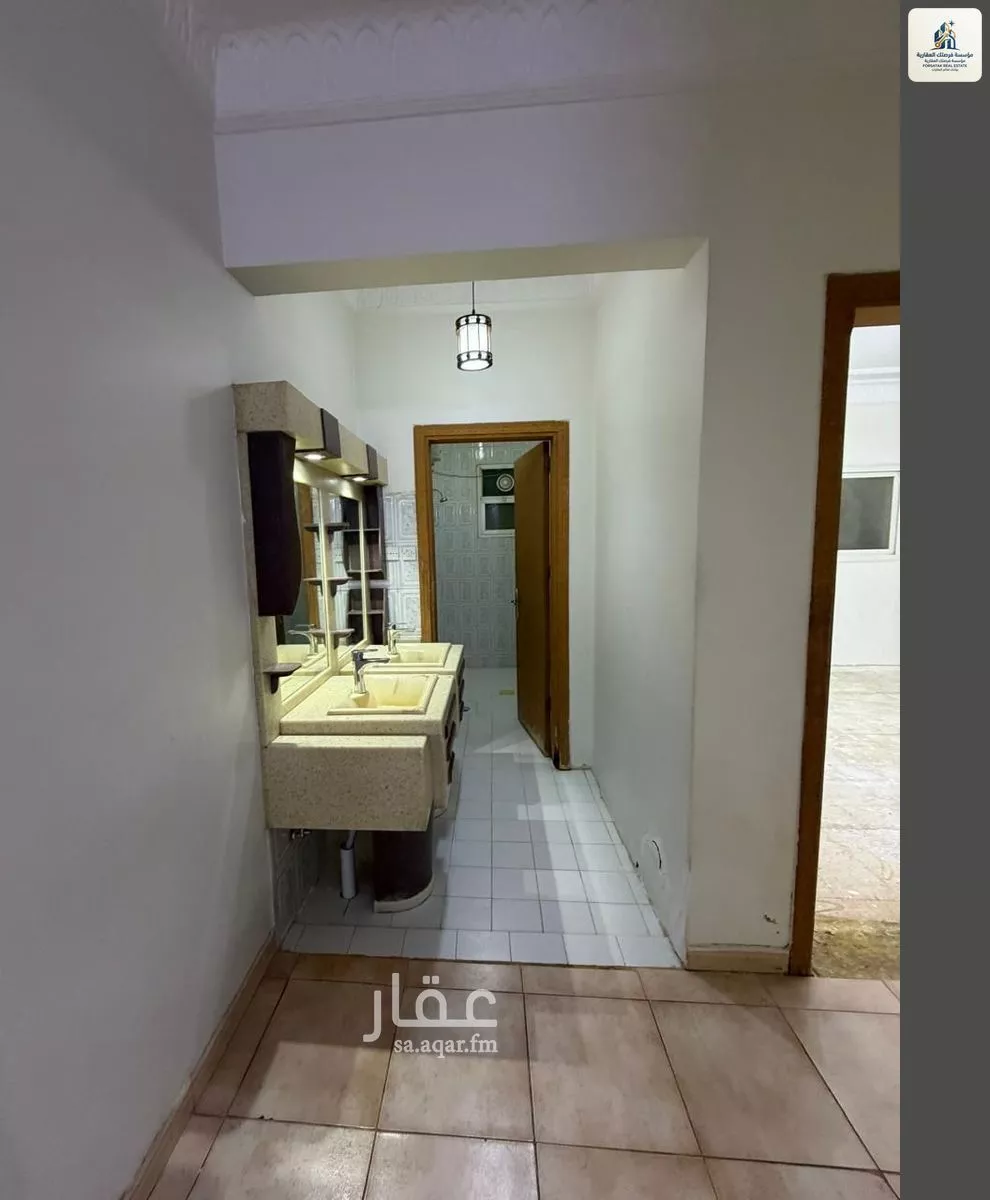 3 bedroom villa in Al Yarmouk, Riyadh 24