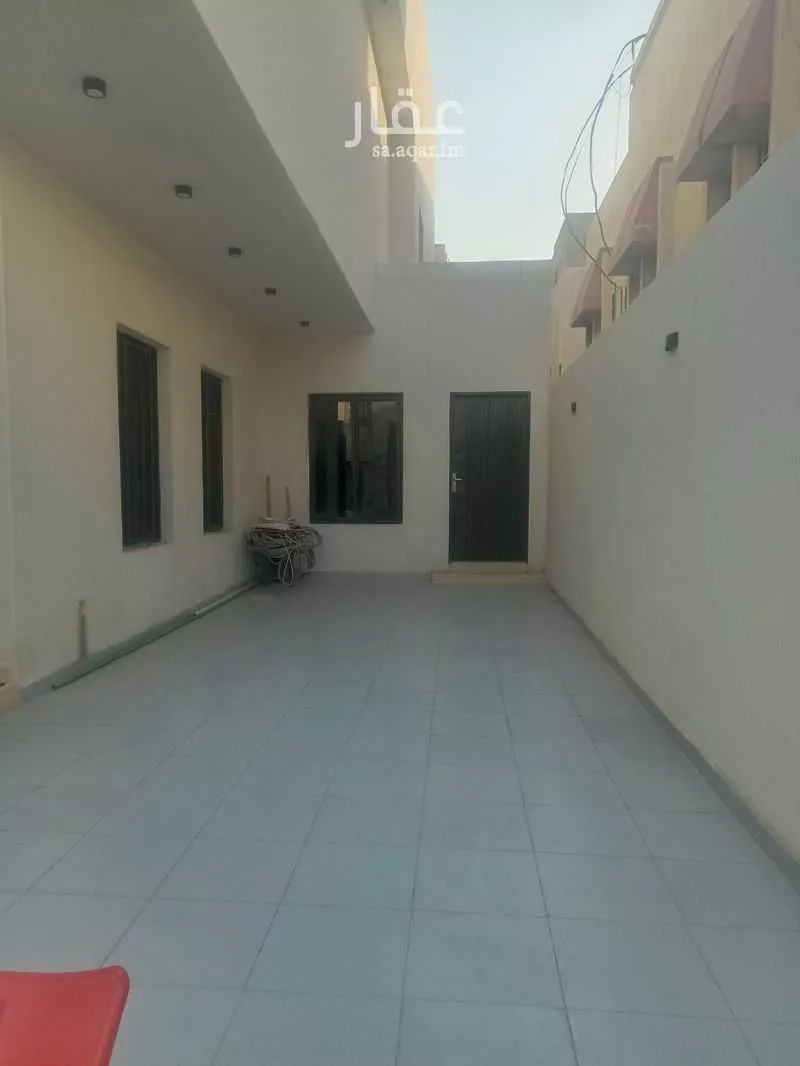 5 bedroom villa in As Suwaidi, Riyadh 4