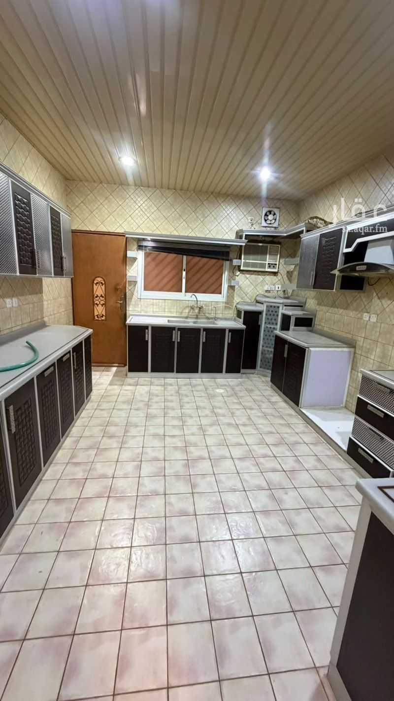5 bedroom villa in An Nasim Al Gharbi, Riyadh 8