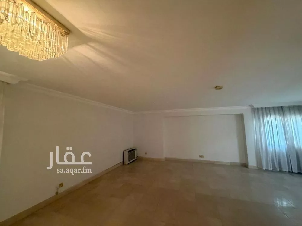 5 bedroom villa in Al Mutamarat, Riyadh 2