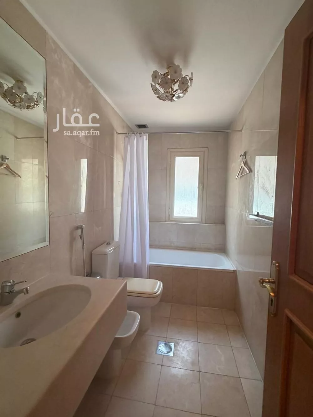 5 bedroom villa in Al Mutamarat, Riyadh 9