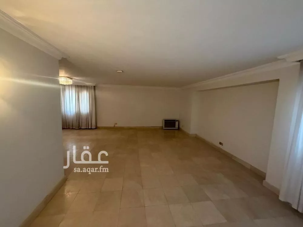 5 bedroom villa in Al Mutamarat, Riyadh 18
