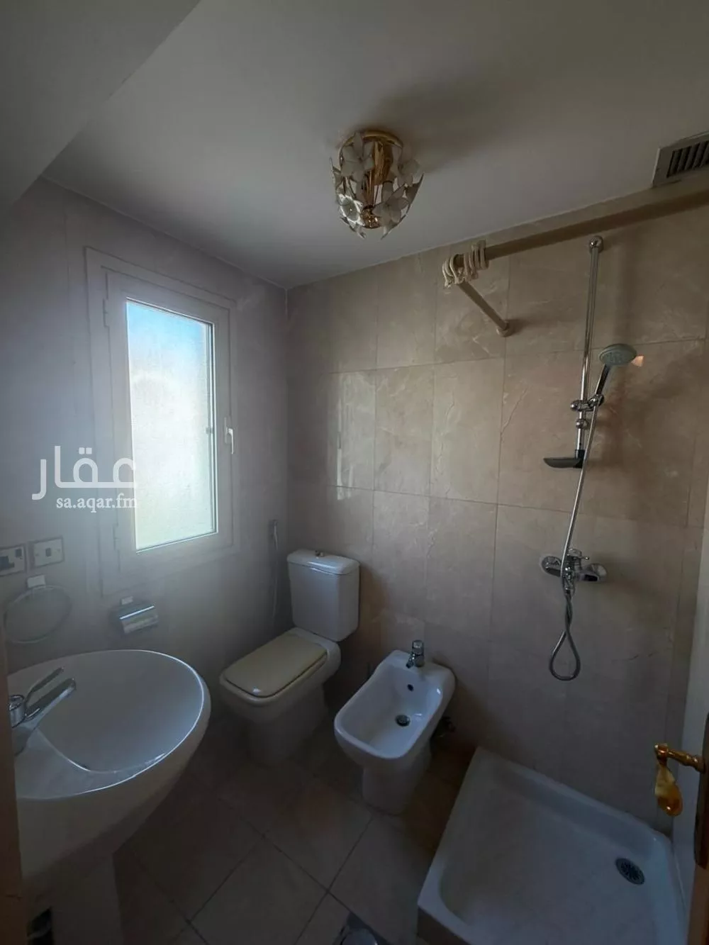 5 bedroom villa in Al Mutamarat, Riyadh 6