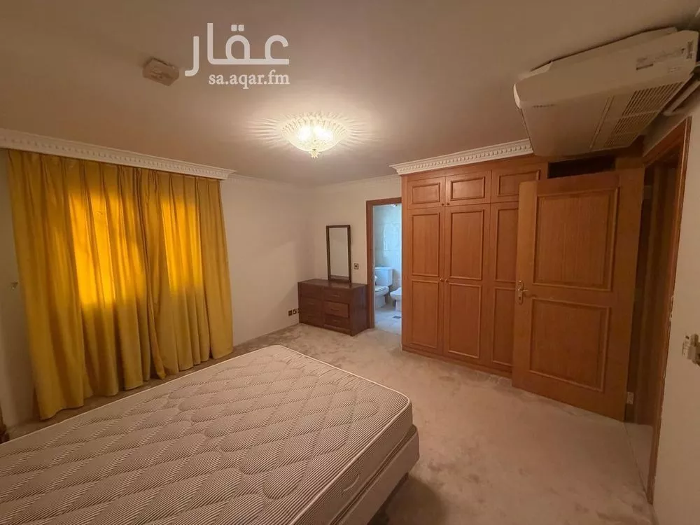 5 bedroom villa in Al Mutamarat, Riyadh 8