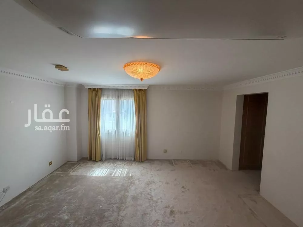 5 bedroom villa in Al Mutamarat, Riyadh 12