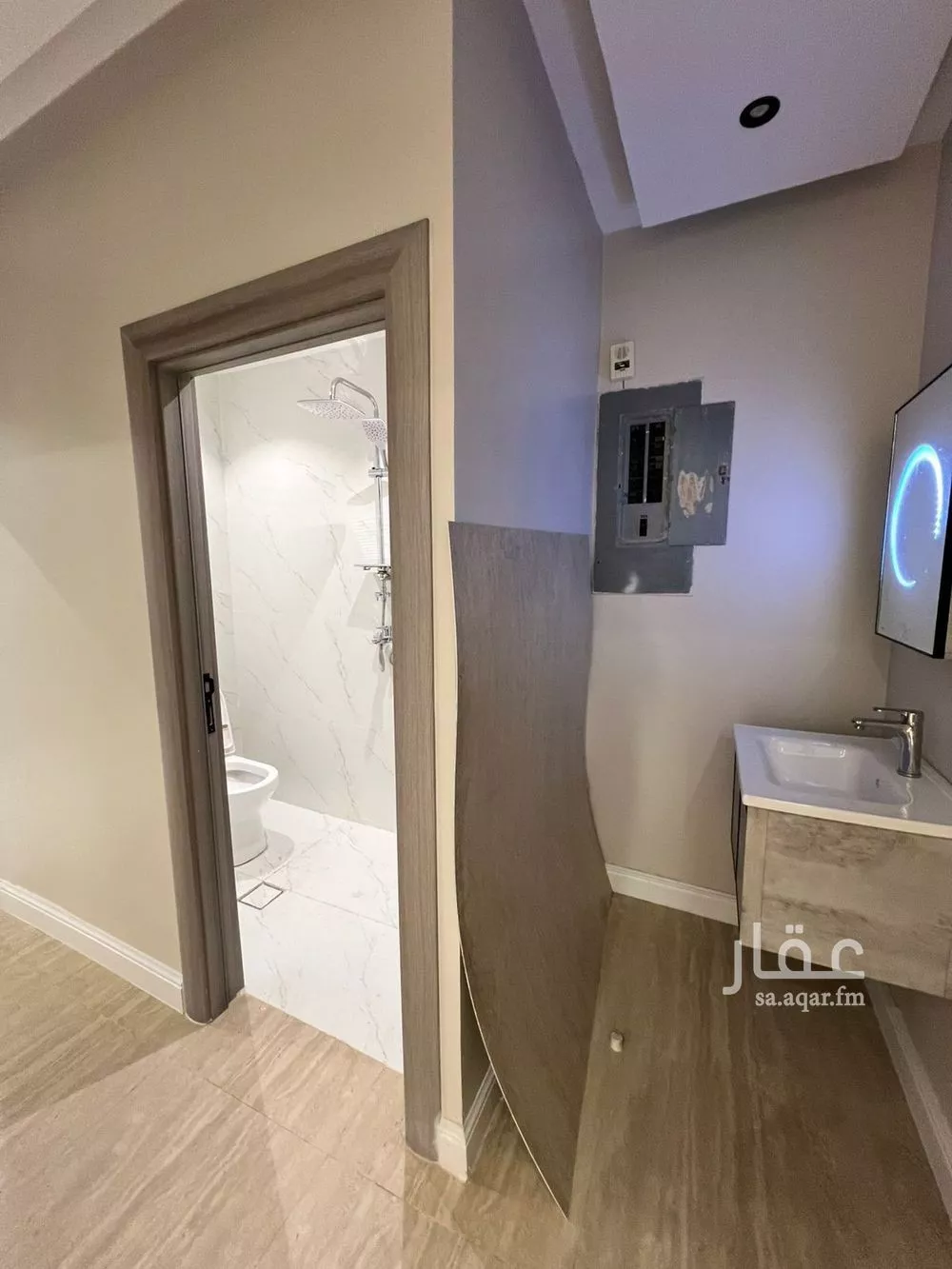 2 bedroom floor in Al Murooj 5