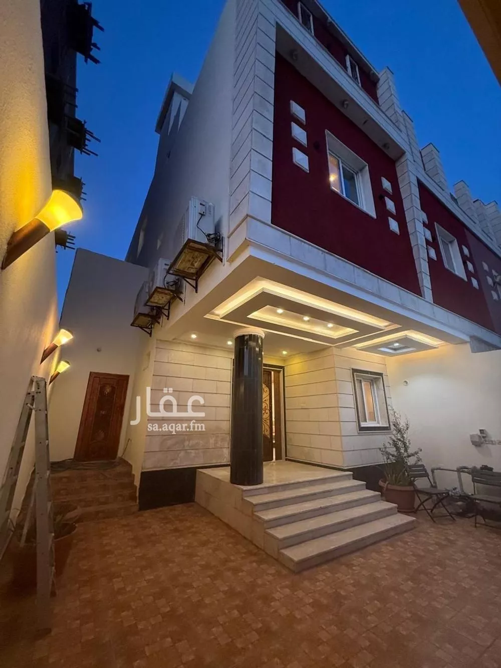 8 bedroom villa in Al Fardus, Jeddah 2