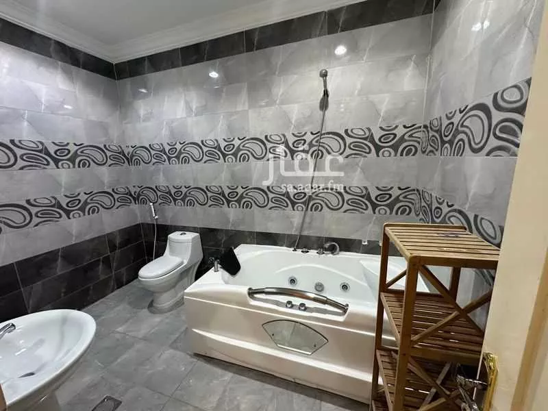 4 bedroom villa in Abhur South, Jeddah 18