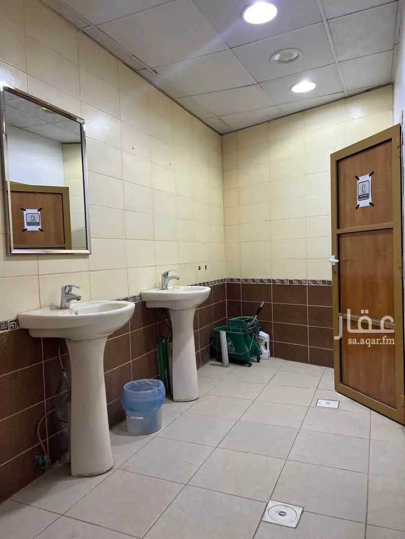 5 bedroom office in Al Murabba, Riyadh 3