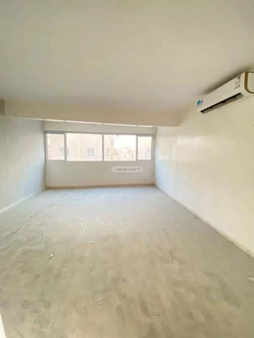 7 bedroom villa in Al Malaz 2