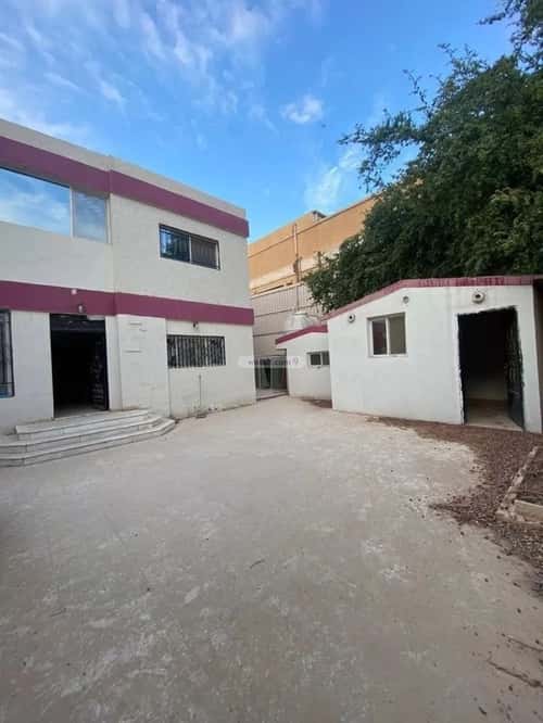 7 bedroom villa in Al Malaz 3