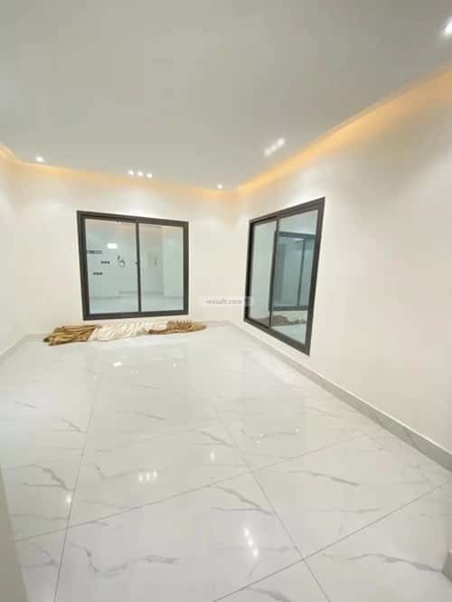 6 bedroom villa in Al Uraija Al Gharbi 11