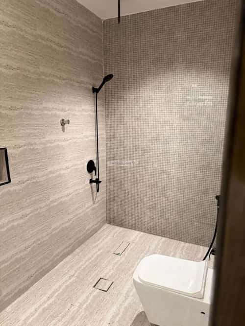 5 bedroom villa in Tuwaiq 8