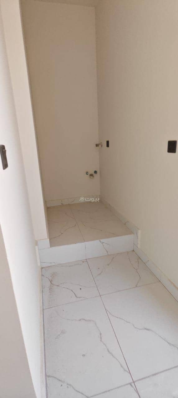 4 bedroom villa in Al Iskan Ash Shamali, Eastern Province 17