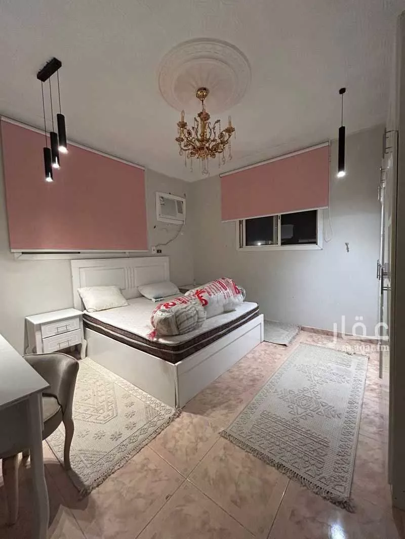 الطابق في المصيف