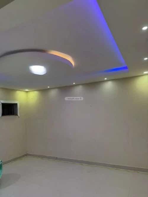 4 bedroom floor in Tuwaiq 1