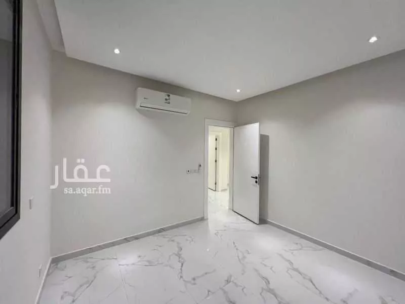 3 bedroom apartment in Irqah, Riyadh 12