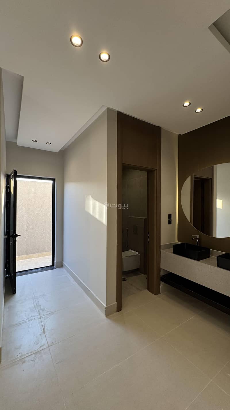 5 bedroom villa in Ash Shulah, Eastern Province 9
