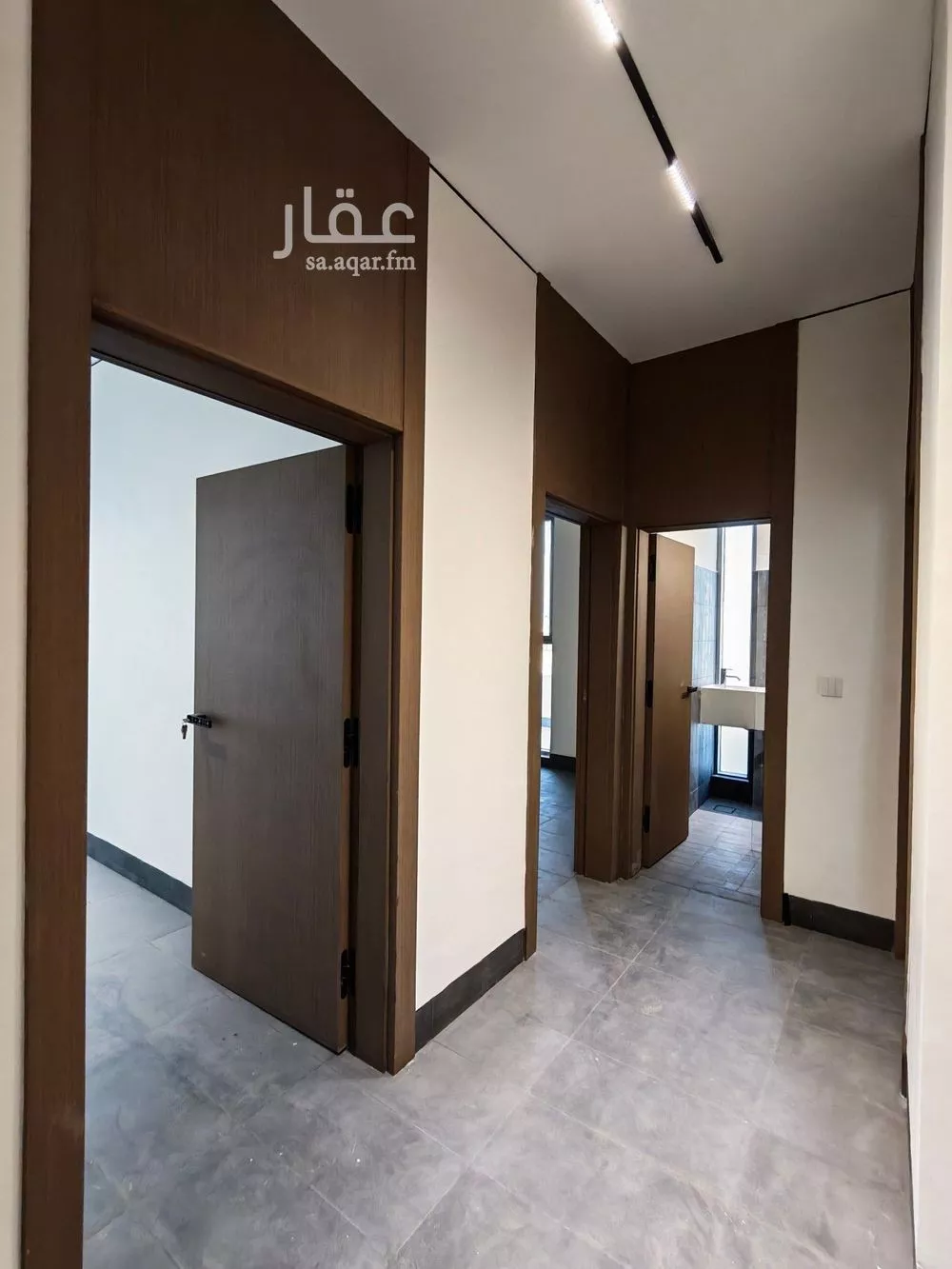 4 bedroom villa in Al Nuzhah, Eastern Province 11