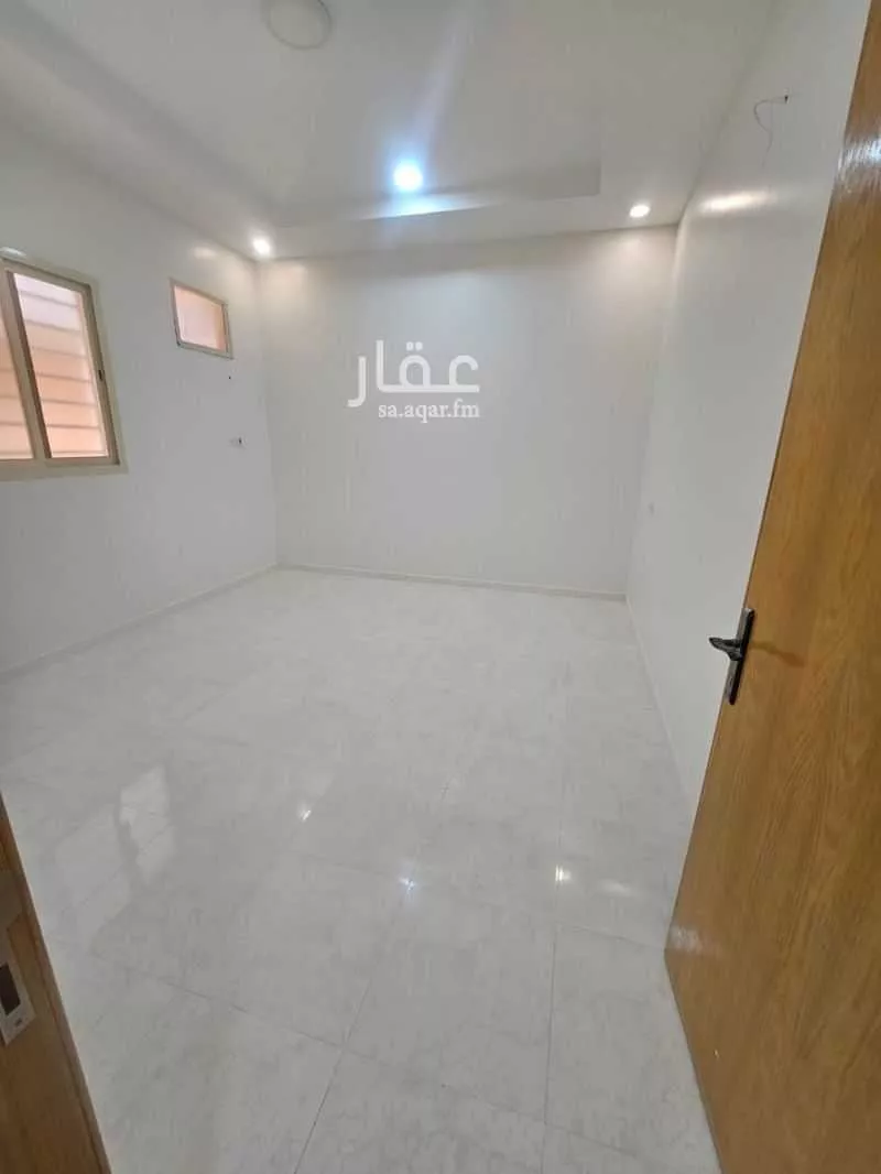شقة في النهضة